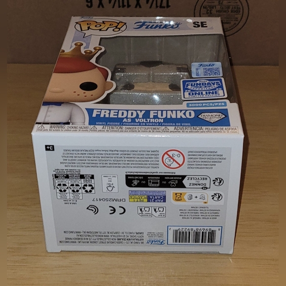 Funko Pop-Freddy Funko as Voltron-Fundays 2025 - Picture 7 of 7